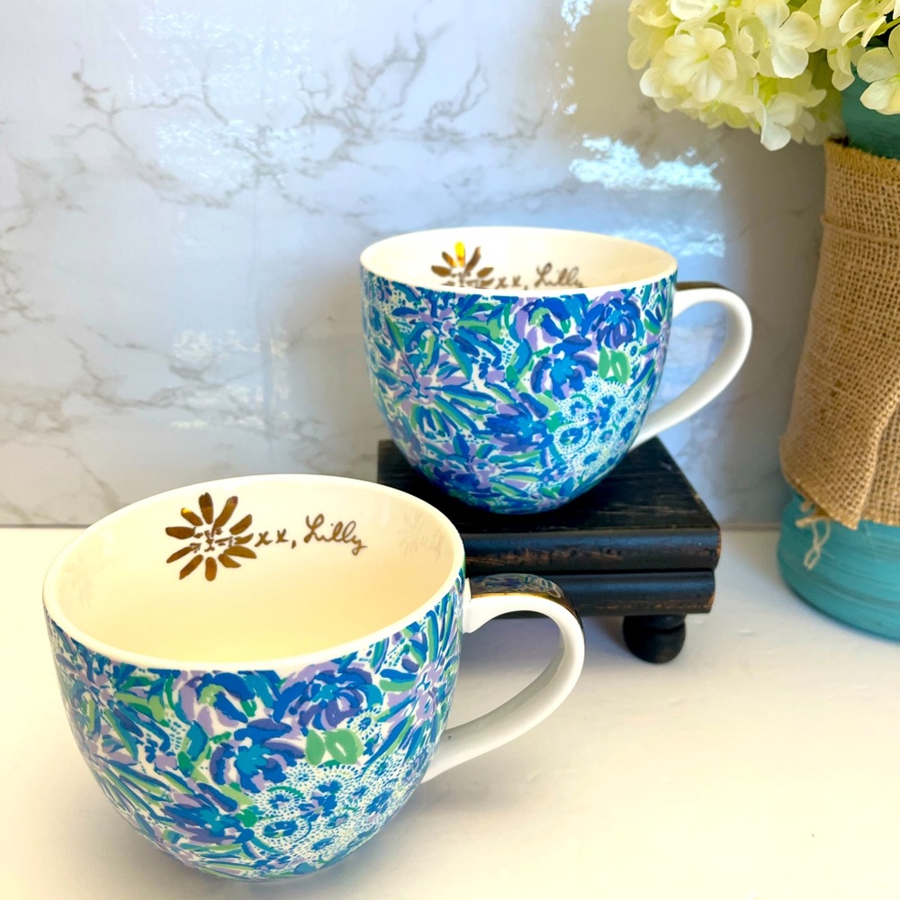 Pre owned 2 of Lily Pulitzer Gold Handle Lion Blue Floral Royal 12oz Coffee Mug